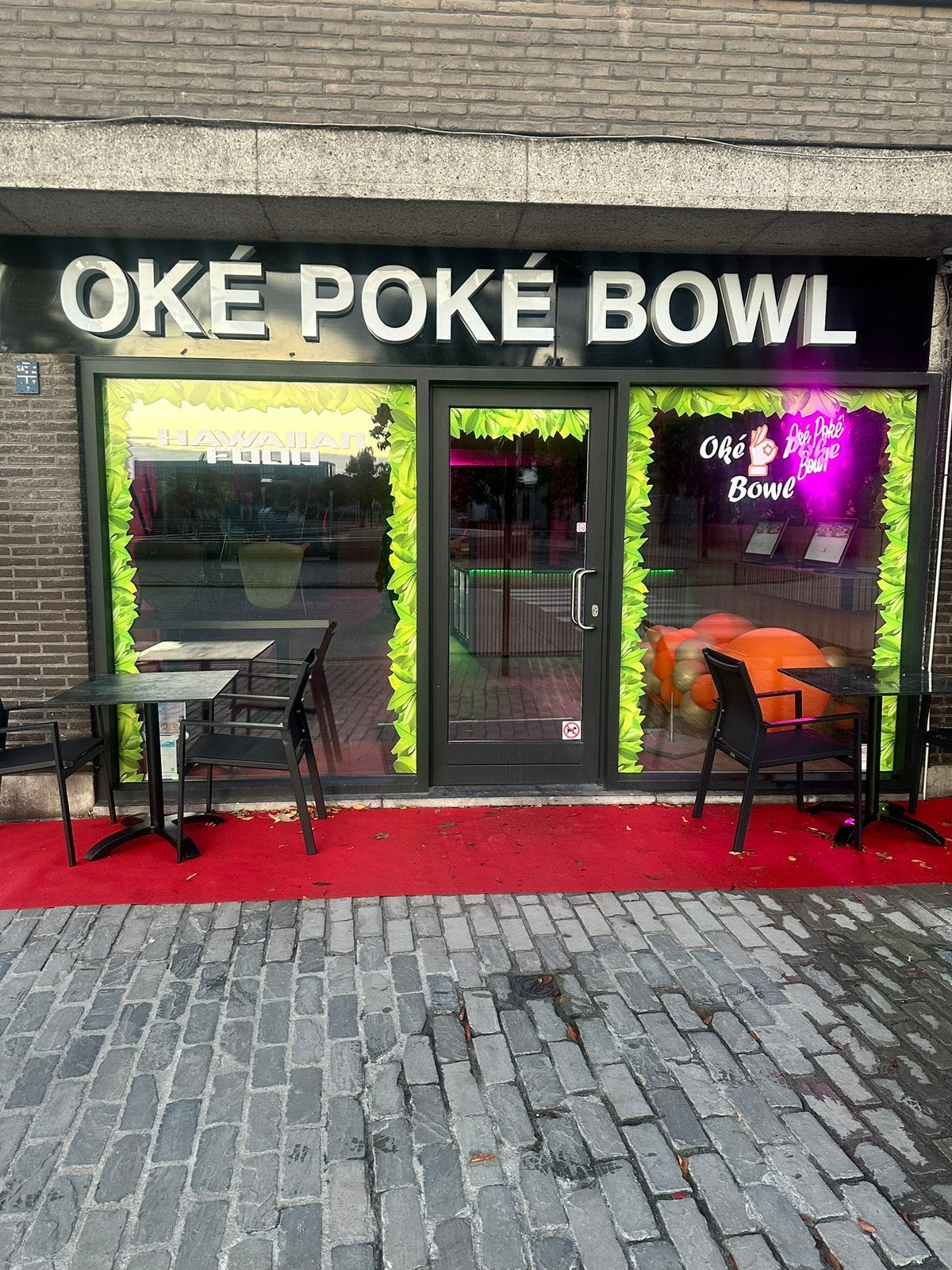 Reprendre le restaurant de Poké à Deinze, Articles professionnels