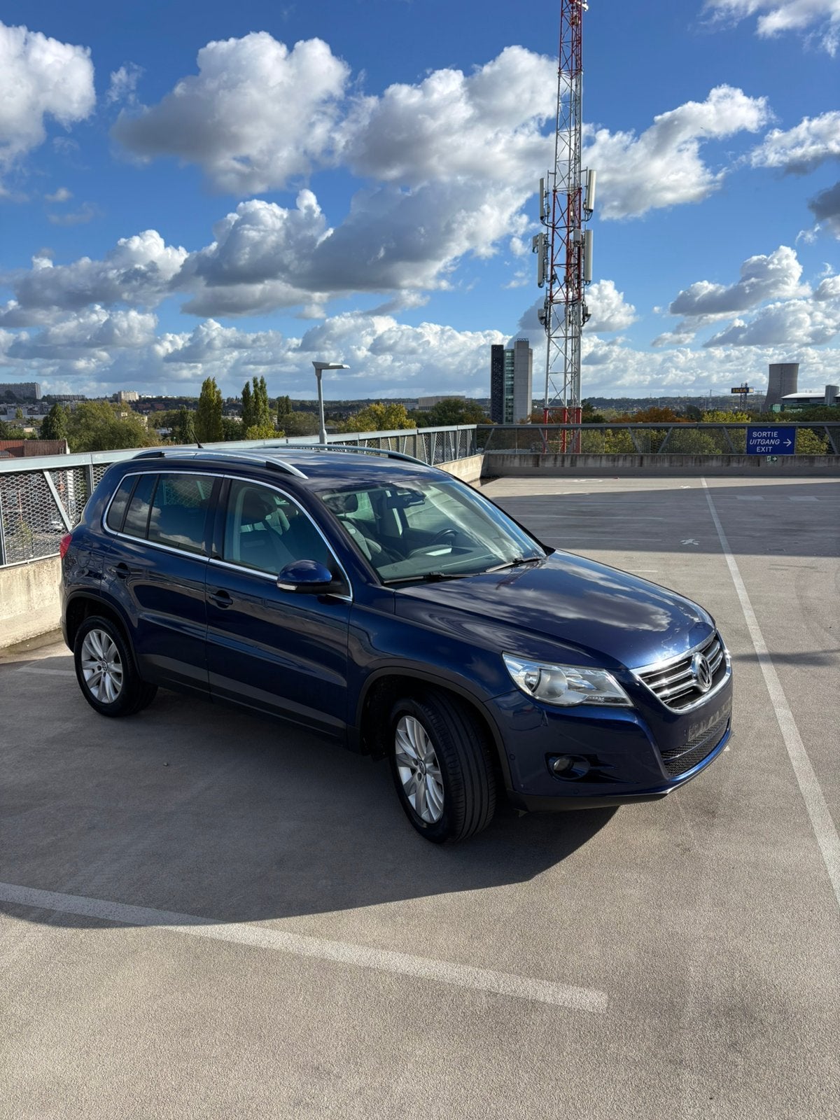 Tiguan automatique, Auto's, Automaat, Bedrijf, Automatische klimaatregeling, https://public.car-pass.be/1234567890