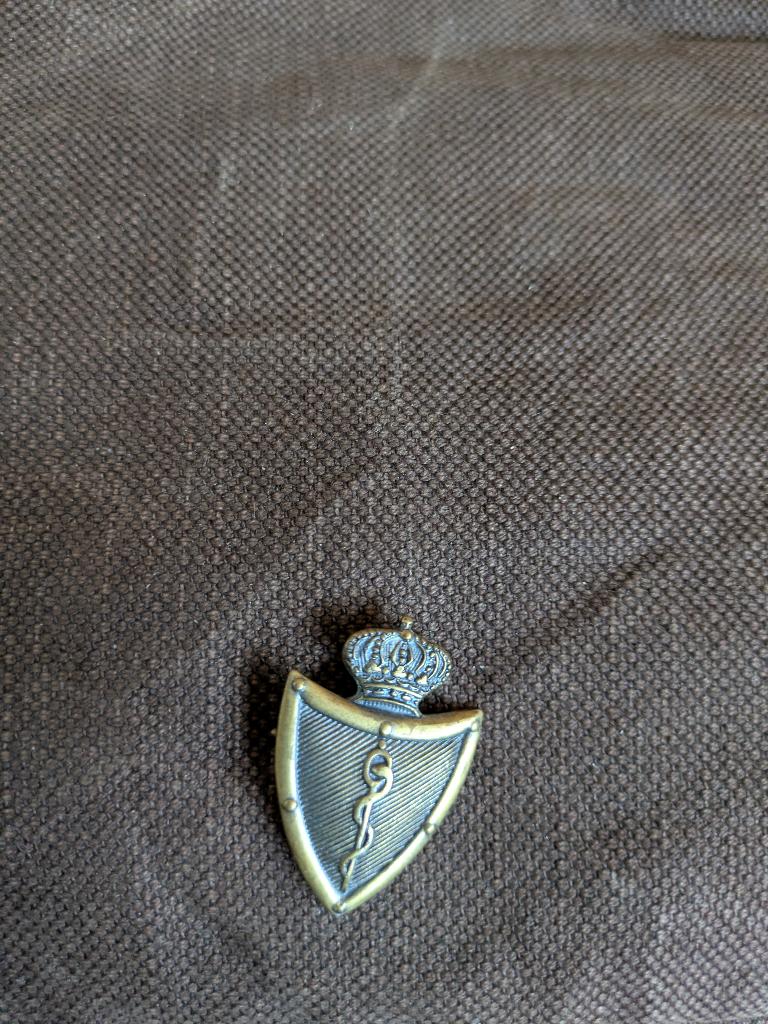 Mutskenteken medische dienst, Verzamelen, Ophalen of Verzenden, Overige soorten, Embleem of Badge