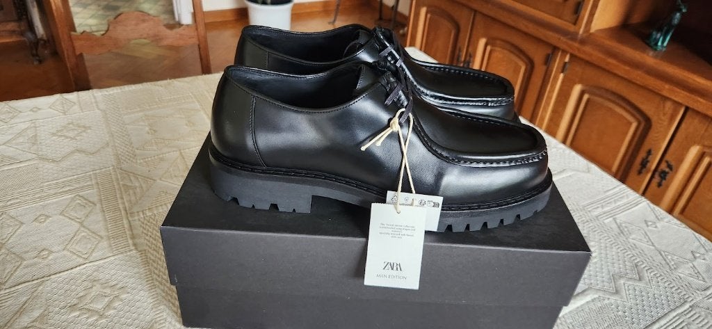 Chaussure Homme Derby noire Zaraman 44 Neuf avec étiquette, Neuf, Chaussures à lacets, Noir, Enlèvement ou Envoi