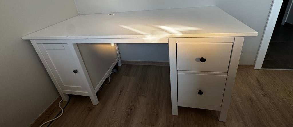 Wit bureau, Huis en Inrichting, Bureaus, Ophalen, Gebruikt, Met lades, IKEA