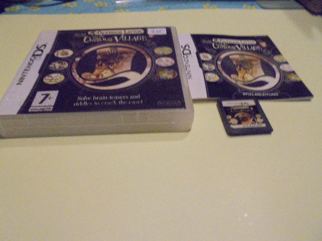Nintendo DS Professor Layton and the Curious village (CIB), Games en Spelcomputers, Games | Nintendo DS, Verzenden, Gebruikt, Puzzel en Educatief