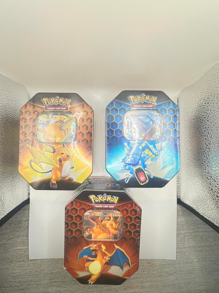 Hidden fate tins Art set early print, Hobby en Vrije tijd, Verzamelkaartspellen | Pokémon, Ophalen of Verzenden, Zo goed als nieuw
