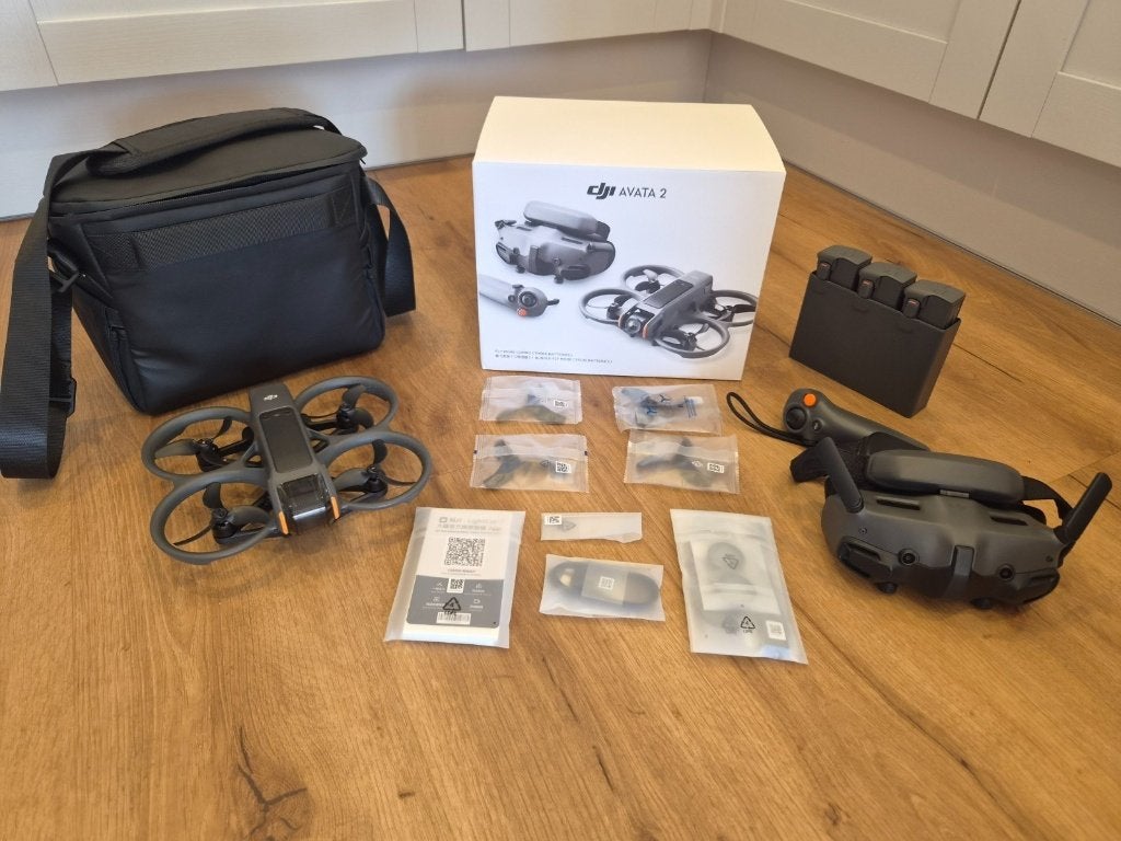 Combo Fly More pour DJI Avata 2 (3 batteries), Enlèvement ou Envoi, Comme neuf, DJI