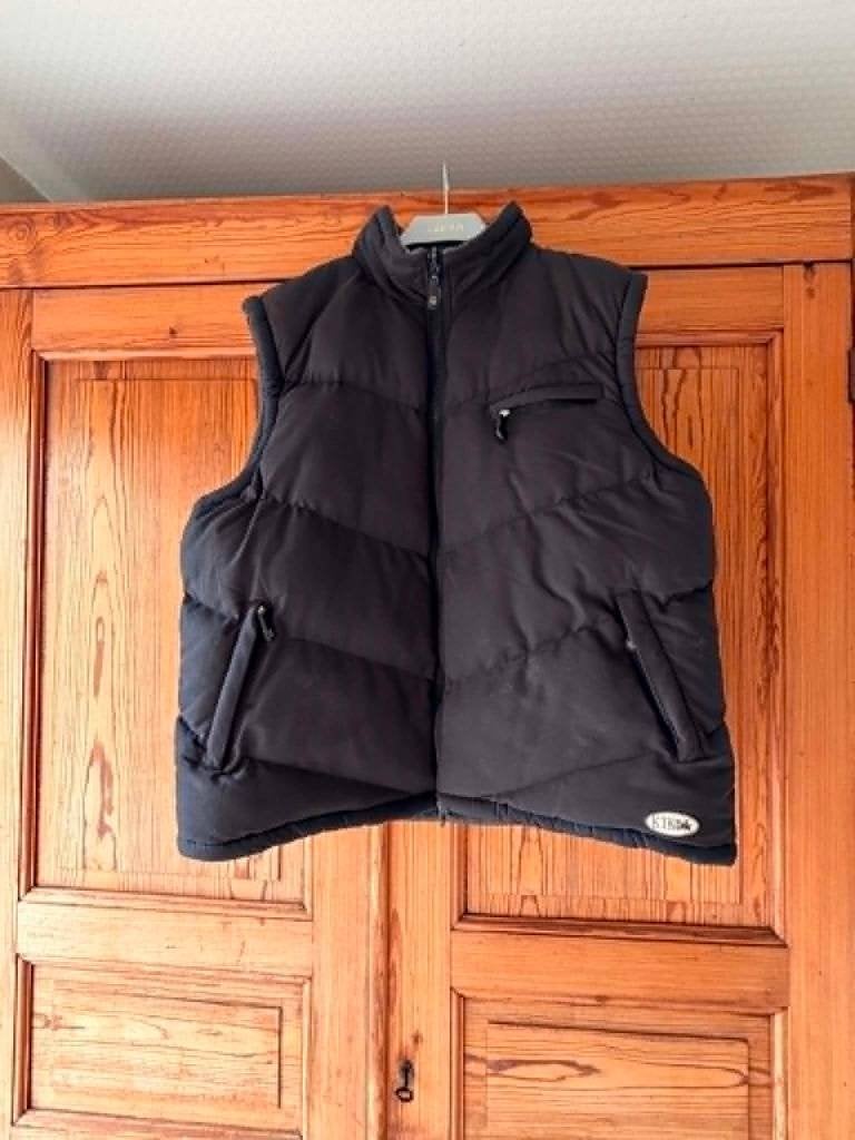 Zwart/grijze bodywarmer Kiko, Vêtements | Hommes, Blousons sans Manches, Kiko, Enlèvement ou Envoi, Taille 52/54 (L), Porté