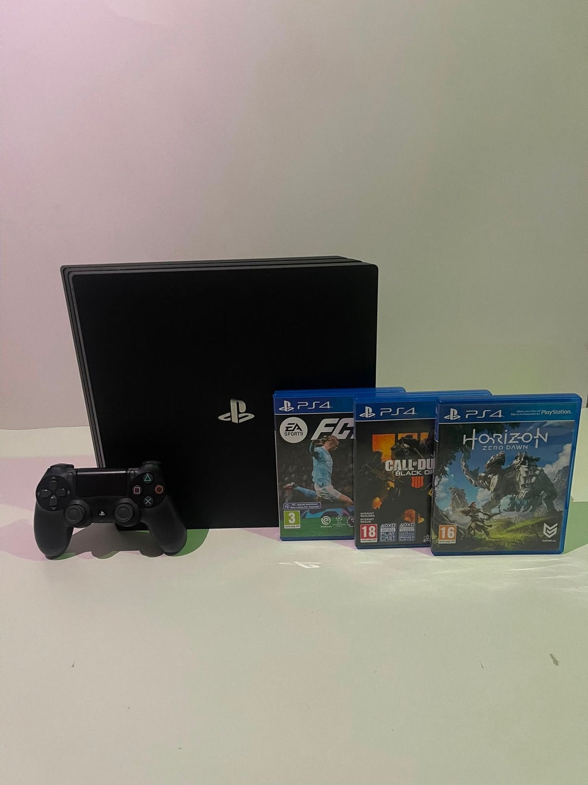 PlayStation 4 Pro 1 To + manette Sony d'origine + 3 jeux, Enlèvement ou Envoi, Avec 1 manette, Comme neuf, 1 TB