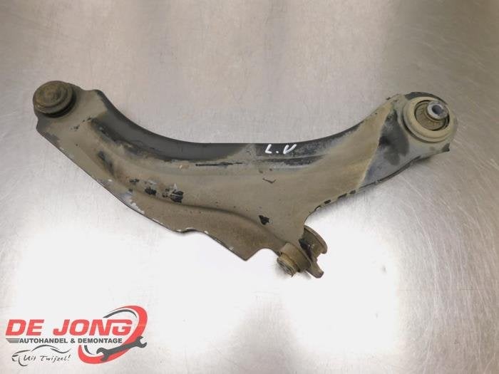 Bras de suspension avant gauche d'un Renault Clio, Renault, -, 3 mois de garantie, Utilisé