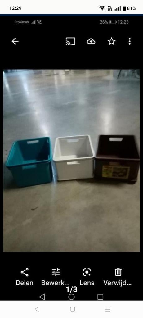 3 boxen en 1 gele, samen voor, Ophalen