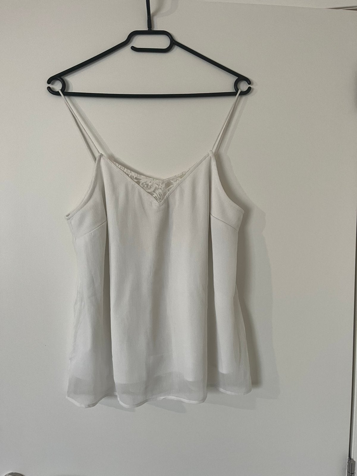 Wit kanten topje, Kleding | Dames, Wit, Maat 42/44 (L), Ophalen of Verzenden, Zo goed als nieuw