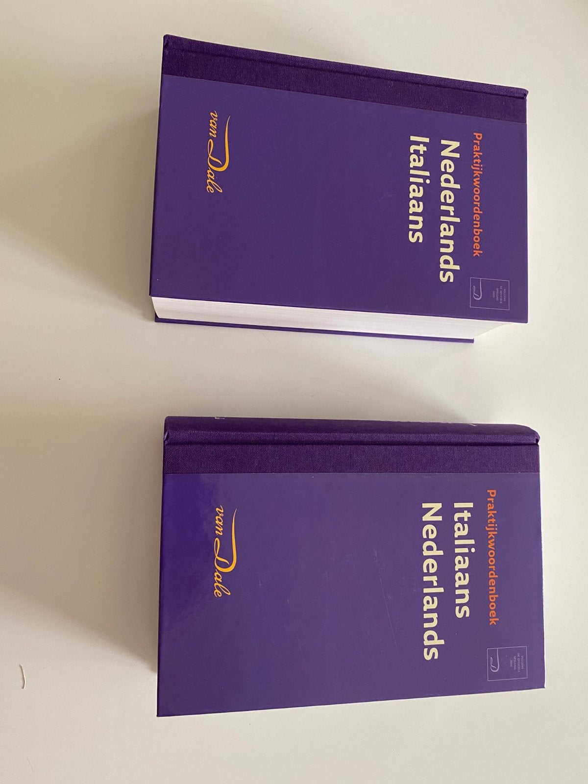 Woordenboeken, Boeken, Ophalen, Zo goed als nieuw, Van Dale, Italiaans