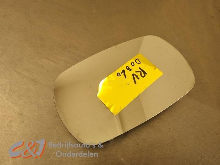 Spiegelglas rechts van een Fiat Doblo, Auto-onderdelen, Gebruikt, -, -, Ophalen of Verzenden