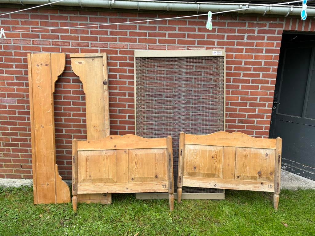 Lit ancien en bois massif (pin) – 110x180 cm –style rustique, Enlèvement