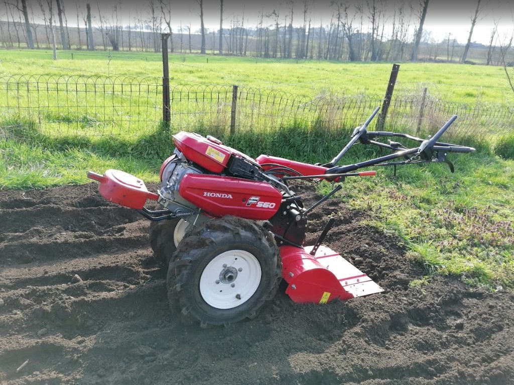 Motoculteur Honda F560 K7 + rotovator + lot accessoires, Ophalen, Overige soorten, Zo goed als nieuw, Benzine