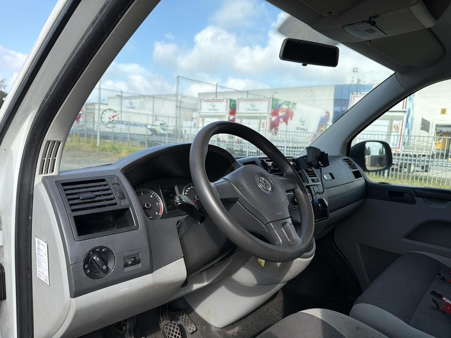Volkswagen Transporter 2.0 TDI L2H1 Trendline | € 5.950,- NE, Auto's, Electronic Stability Program (ESP), Wit, Bedrijf, Te koop