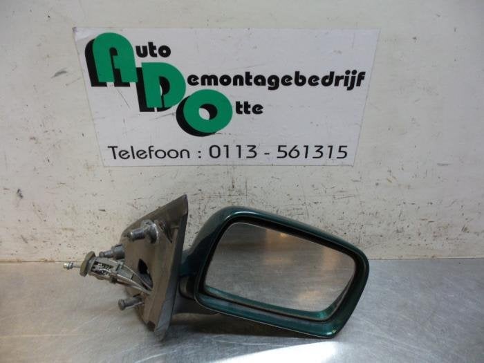 Rétroviseur extérieur droit d'un Volkswagen Polo (Polo 94-, Volkswagen, -, Utilisé, -