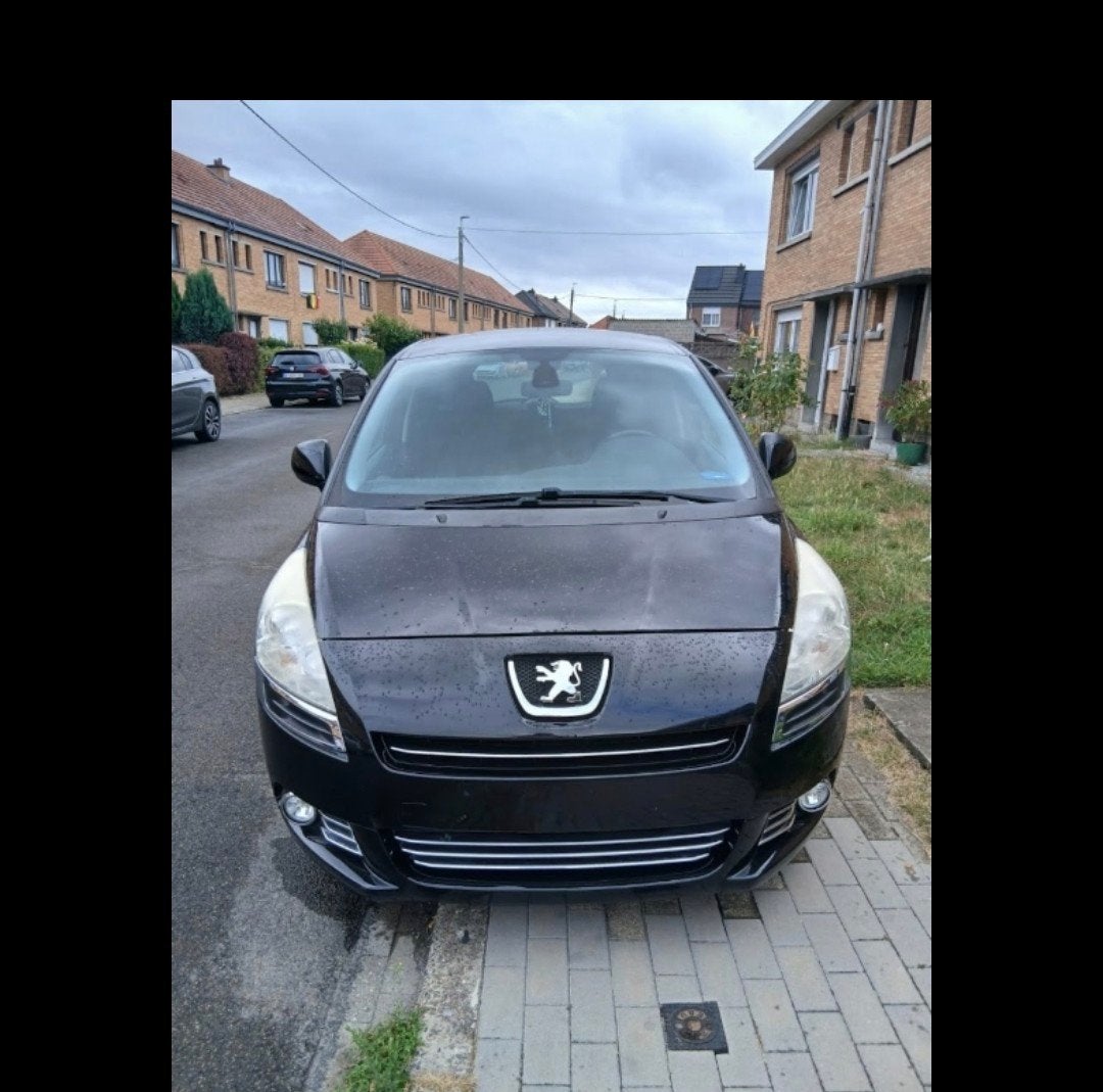 Peugeot 5008 tweedehands te koop, Auto's, Euro 5, 82 kW, Bluetooth, Zwart