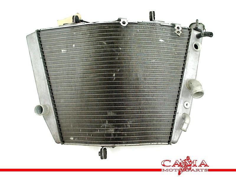 RADIATEUR EAU Suzuki GSX R 600 2006-2007 (GSXR600 K6 / K7), Dhr. S. di Majo, Utilisé, Info@cama-motorparts.nl, P.J. Troelstraweg 8 8
3144 CX  MAASSLUIS, NL