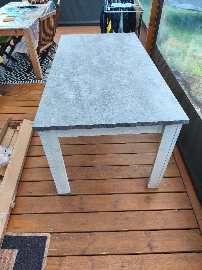 Table de salle à manger, 150 à 200 cm, Cinq personnes ou plus, Enlèvement, Utilisé