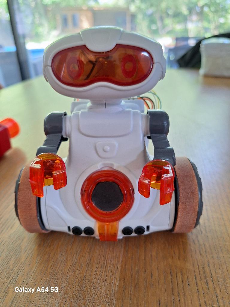 Clementoni Mio the robot, Ophalen, Zo goed als nieuw, Bouwen