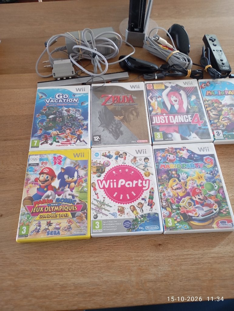 Wii console met spellen, Games en Spelcomputers, Ophalen, Gebruikt, Met 1 controller, Met games