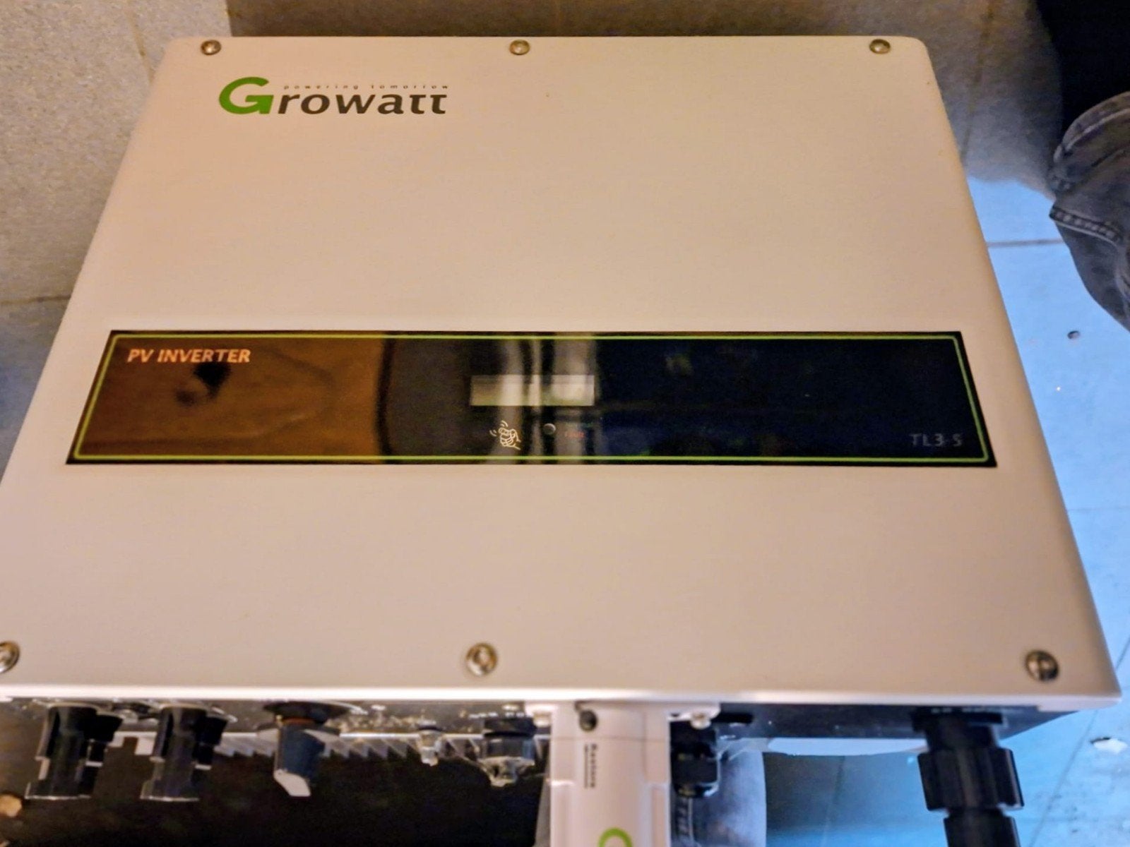 Growatt 6000TL3-S omvormer, Doe-het-zelf en Bouw, Zonnepanelen en Toebehoren, Ophalen