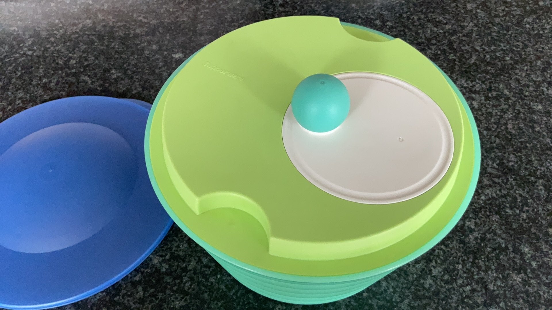 Tupperware slachef, Ophalen of Verzenden, Zo goed als nieuw, Met deksel