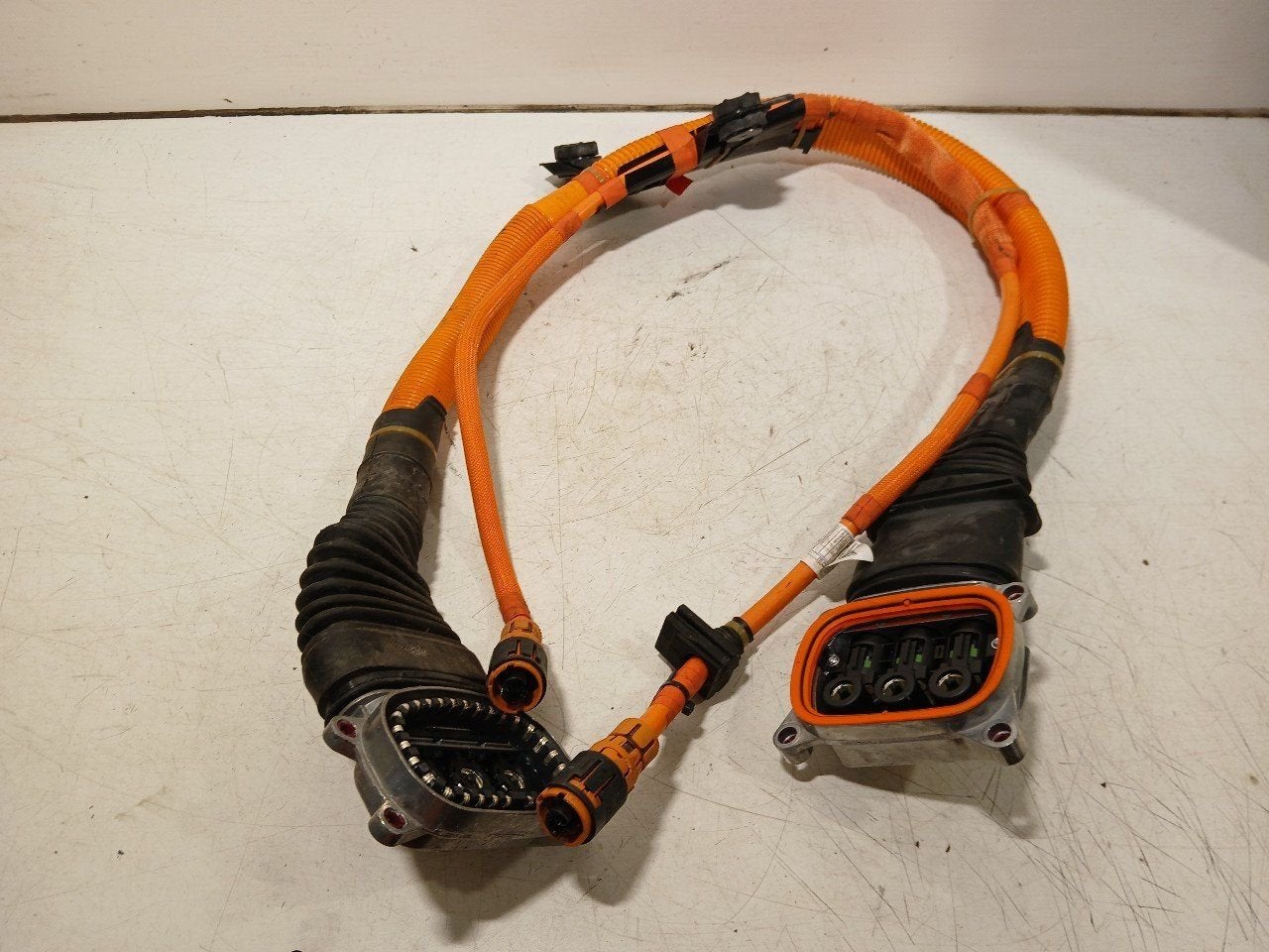 Kabel BMW 5 serie, BMW, Onderdelen@venauto.nl, Van der Ven Autorecycling B.V., Ettenseweg 76, 4706 PB Roosendaal, The Netherlands