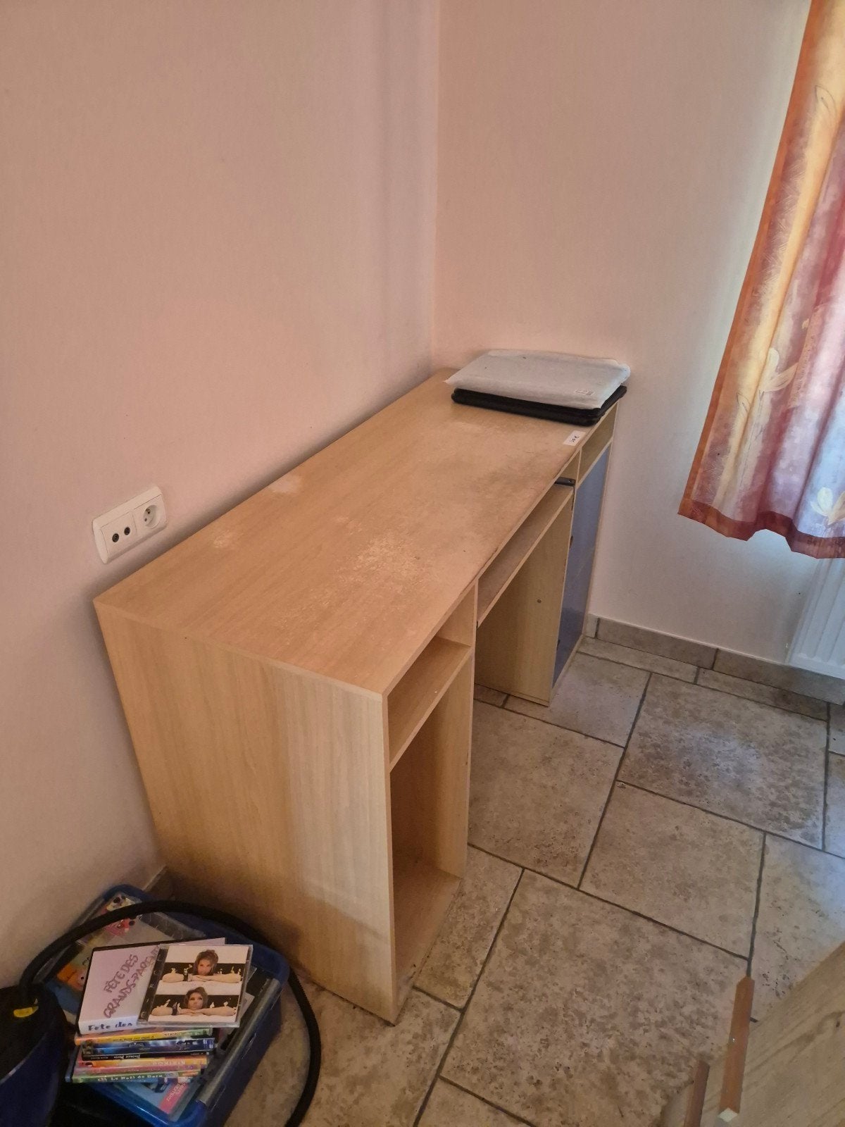 Bureau en bois, Bureau d'ordinateur, 50 cm, Utilisé, Bois