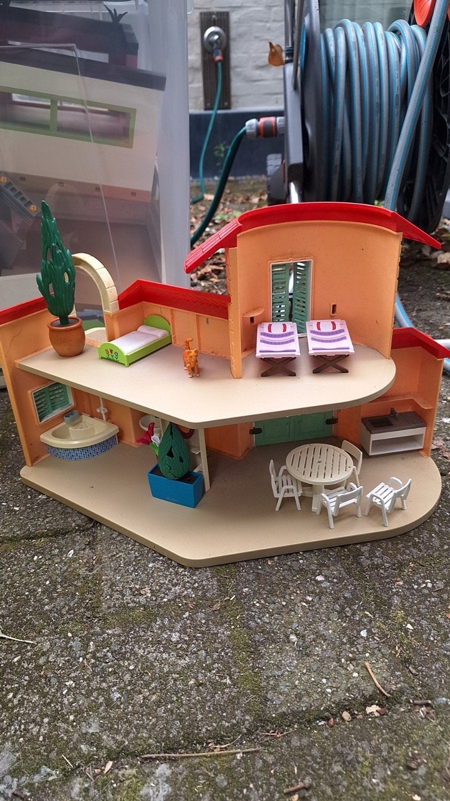 Huisje playmobil, Ophalen