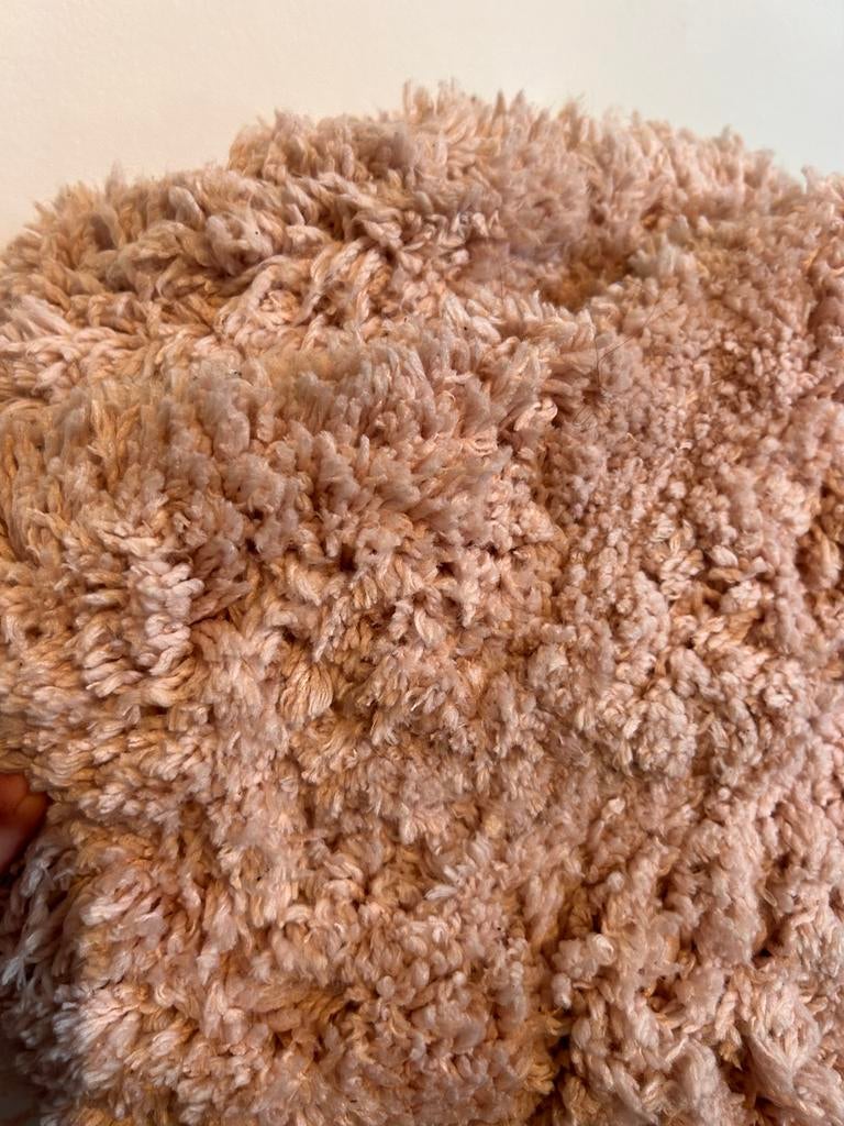 Tapis rose mouton tout doux maison du monde, Ophalen, Chambre ado, Zo goed als nieuw, 150 tot 200 cm