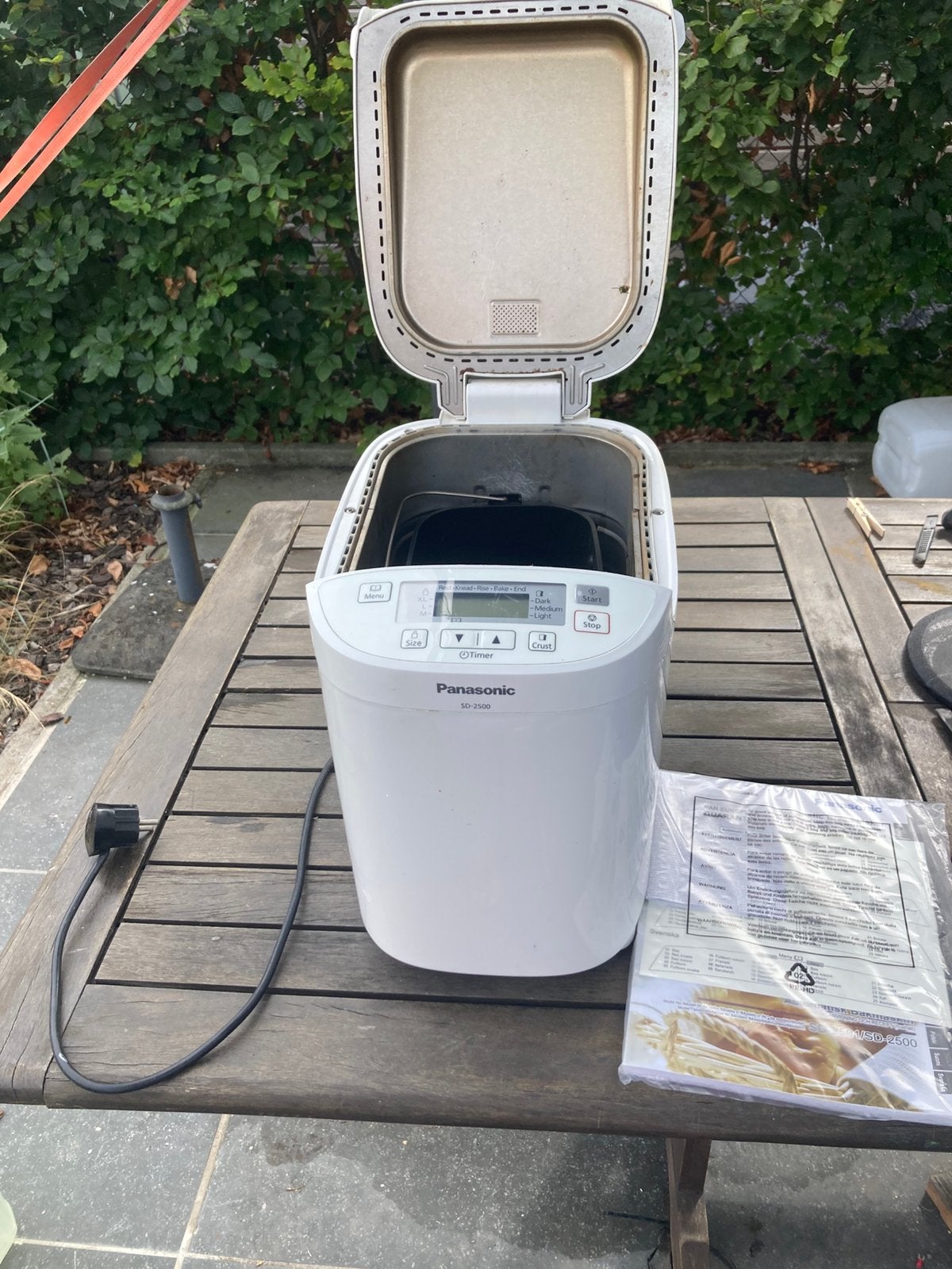 Broodmachine PANASONIC SD 2500 in perfecte staat !!!, Elektronische apparatuur, Broodbakmachines, Kijkvenster, Zo goed als nieuw