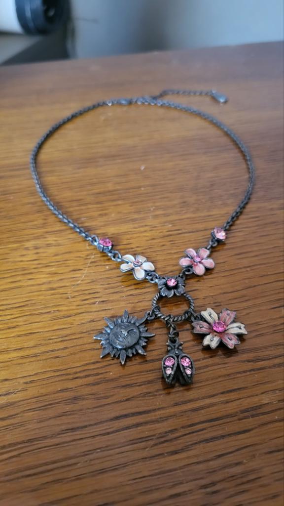 Collier, Handtassen en Accessoires, Kettingen, Ophalen, Overige materialen, Gebruikt, Verstelbaar