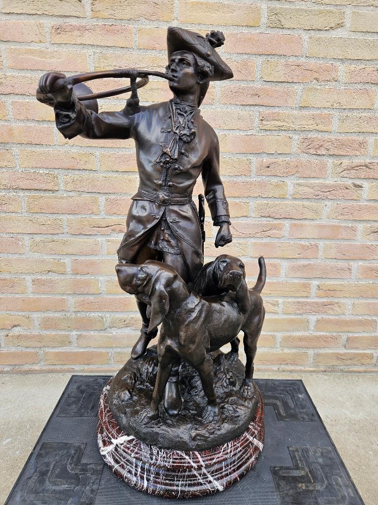 BRONZEN JAGER MET HONDEN TOP DETAILS MEER DAN 40 KG LEES!!!, Antiek en Kunst, Ophalen of Verzenden, Brons