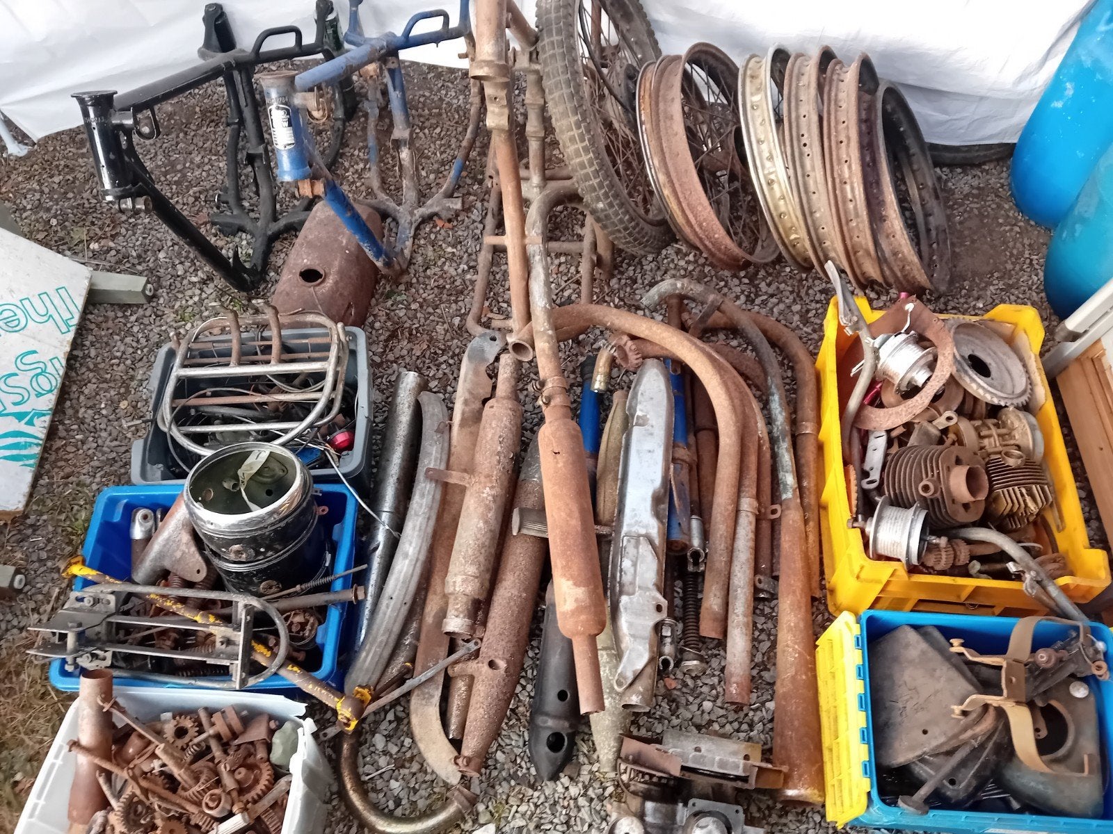 Lot oldtimer onderdelen, Ophalen