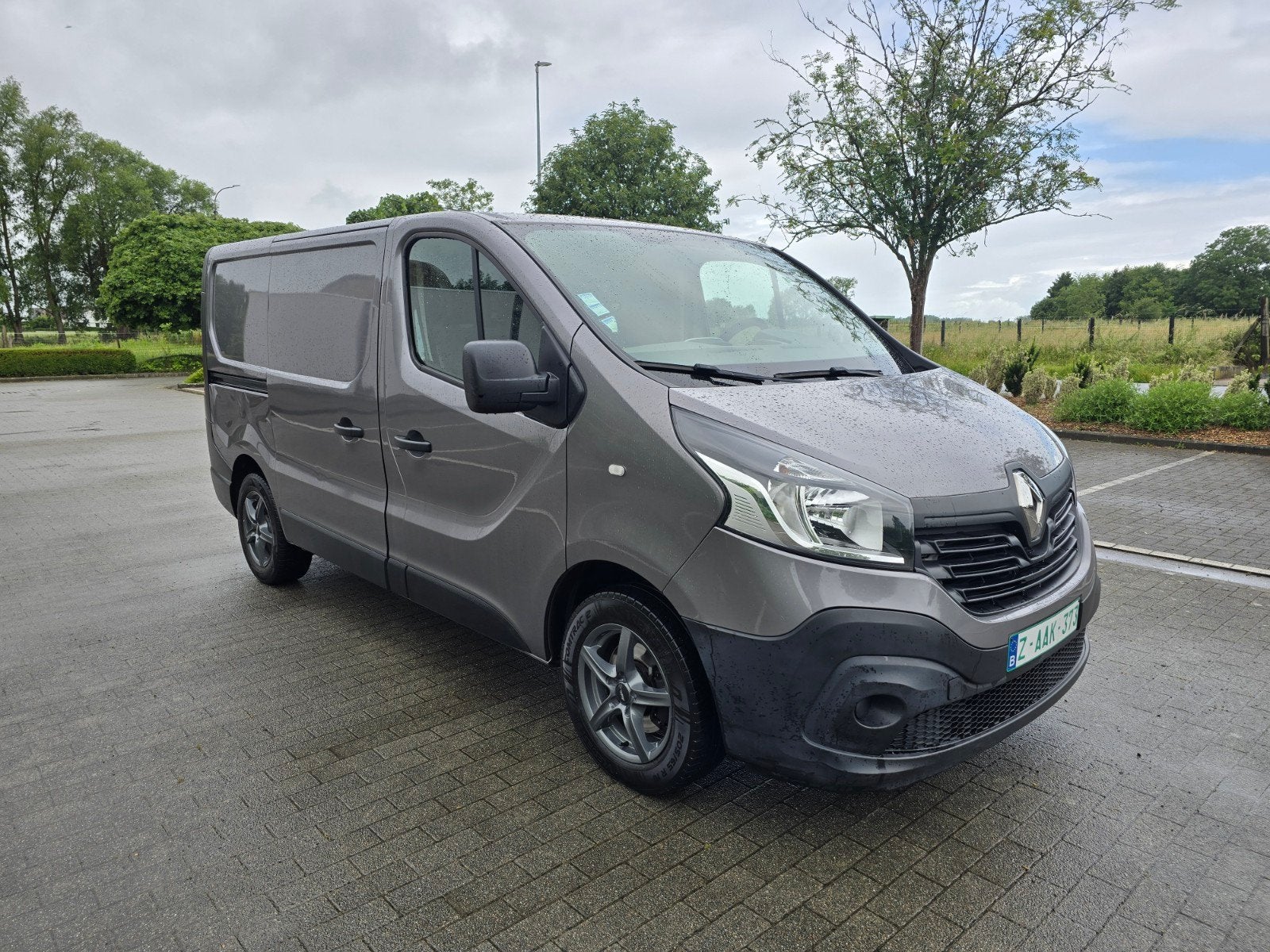 Renault trafic Dci 125 met 113920km 2017 euro 6, Voorwielaandrijving, https://public.car-pass.be/vhr/302bdd05-68f4-4110-8eee-d182210855d0