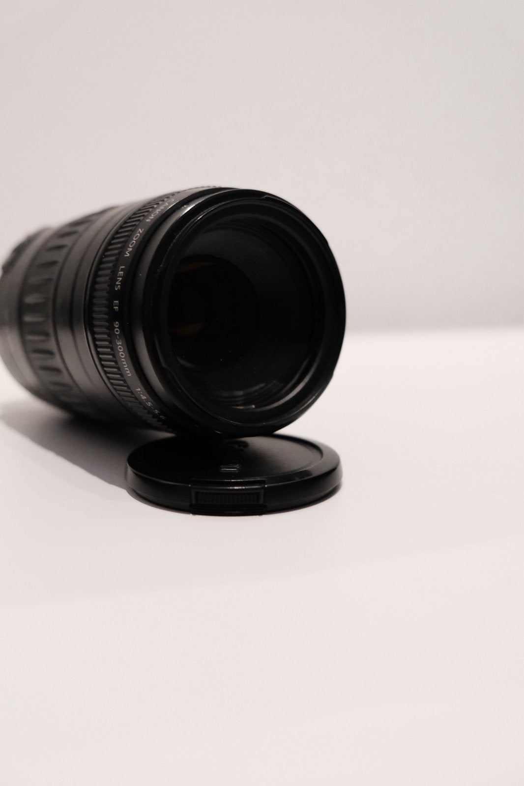 Canon EF 90-300mm - bon état, Téléobjectif, Comme neuf, 300 mm, Bouchons d'objectif