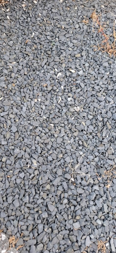 Gratis ca. 50 m² Grijs Grind / Split (Zelf opscheppen), Tuin en Terras, Grind, Keien en Split, Ophalen, Zo goed als nieuw, Grijs