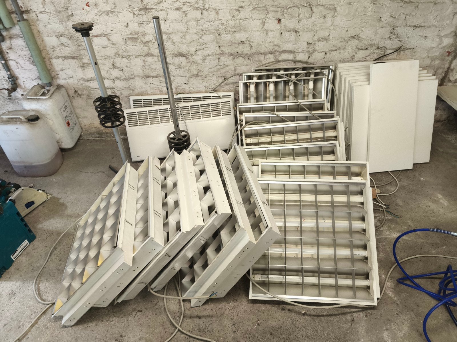 TL inbouw armaturen valse plafond, Ophalen