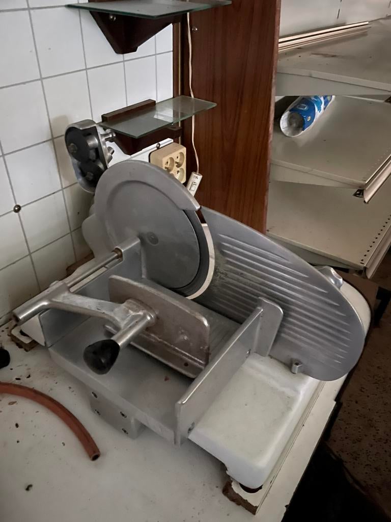 Ancienne trancheuse faire offre apd 20€, Enlèvement, Comme neuf