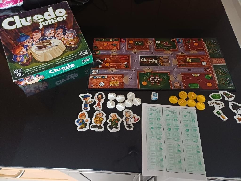 Cluedo junior, Cinq joueurs ou plus, Enlèvement, Utilisé, Parker