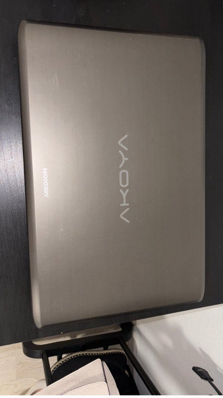 Medion laptop, Computers en Software, Ophalen, Zo goed als nieuw