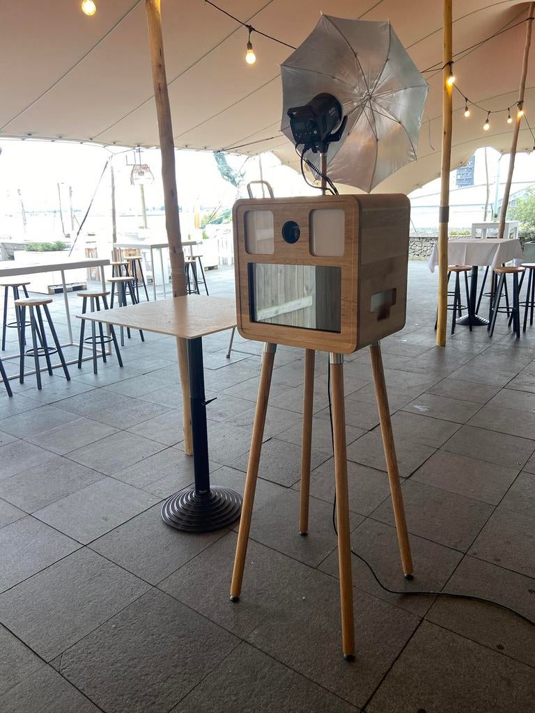 Houten photobooth op uw feest?, Ophalen, Zo goed als nieuw