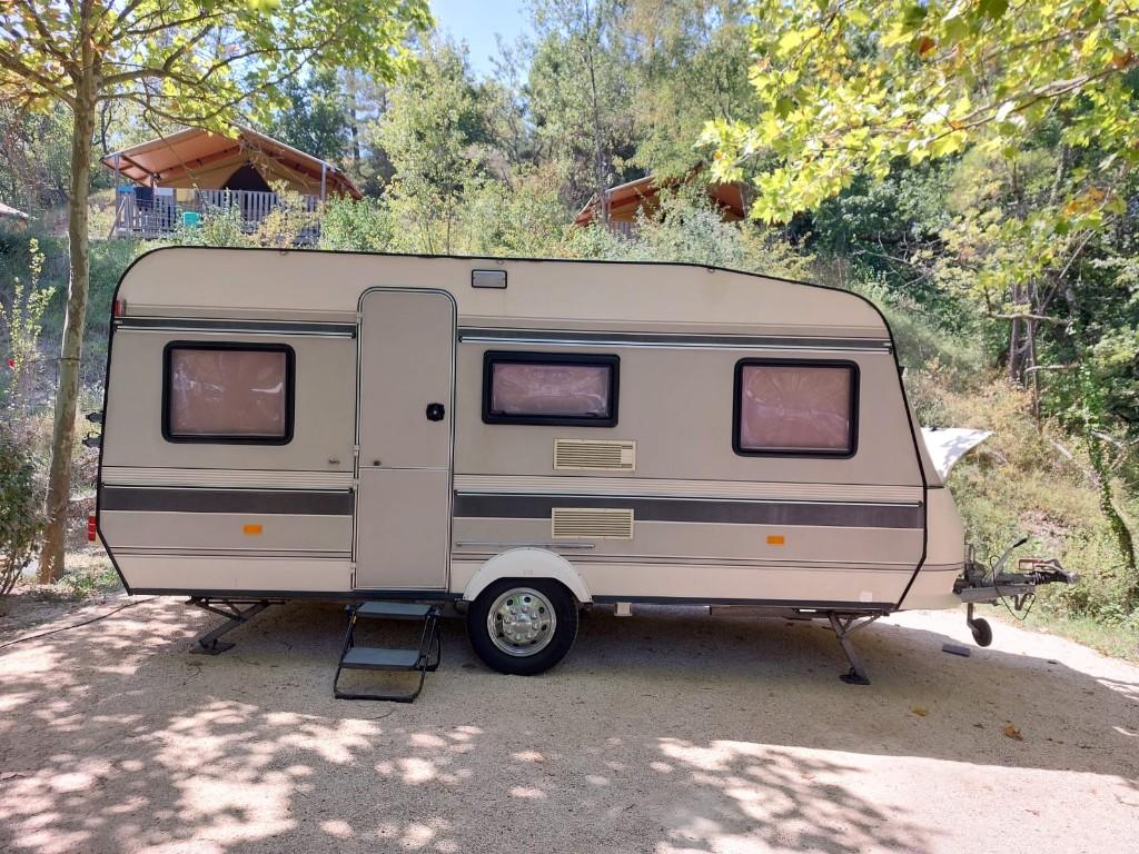 Caravanne, Jusqu'à 4, Roue de secours, 4 à 5 mètres, Hobby