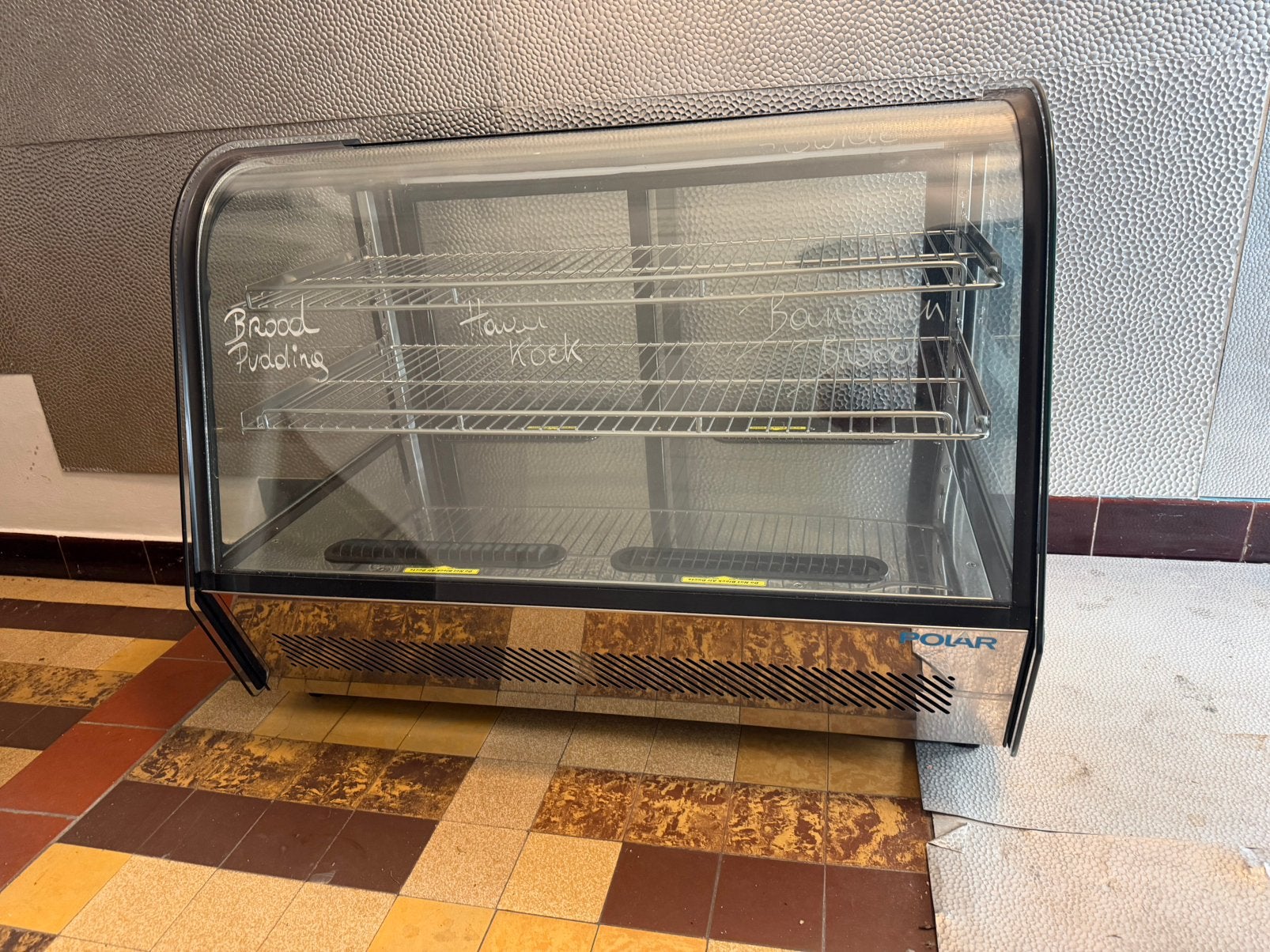 Polar Koeldisplay - Tafelvitrine - zwart 100 liter, Elektronische apparatuur, Ophalen, Zo goed als nieuw