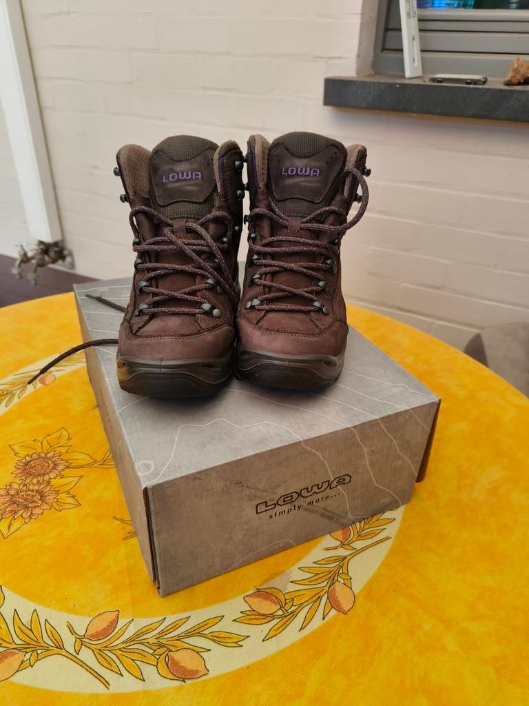 Lowa dames wandelschoenen maat 38 bruin, Ophalen, Bruin, Lowa, Wandelschoenen