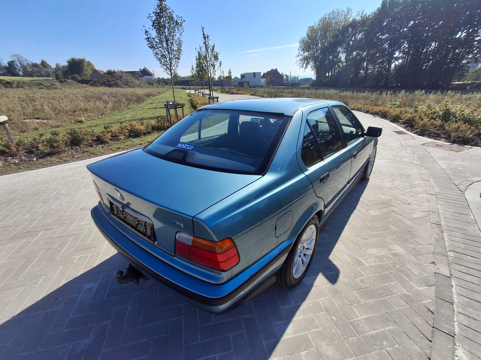 bmw e36 318i Airco Leder perfect onderhouden, Auto's, 4 cilinders, Leder, Handgeschakeld, Particulier