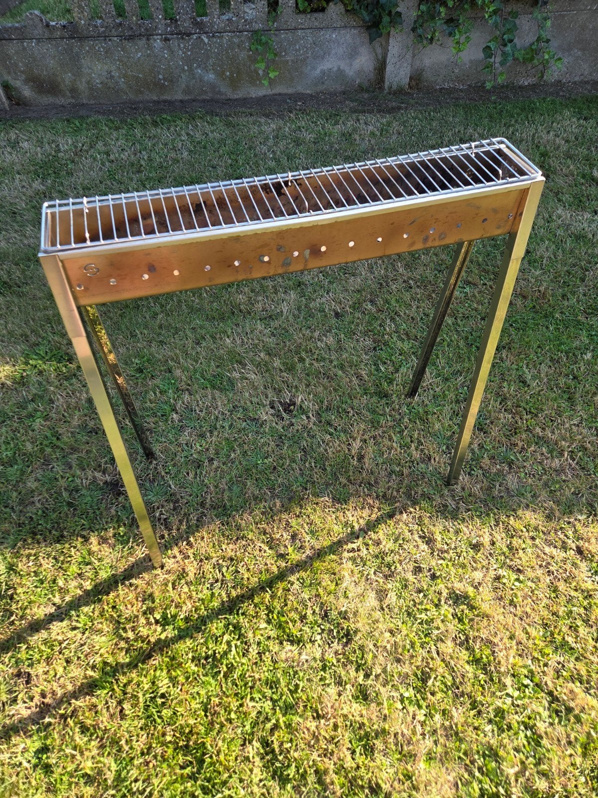 Stokjes bbq, Ophalen