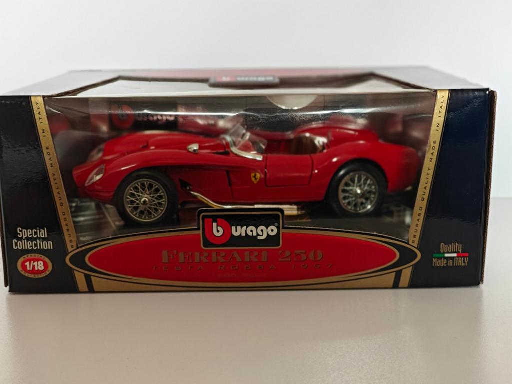Bburago 1:18 Ferrari 250 Testa Rossa 1957, Hobby & Loisirs créatifs, Enlèvement ou Envoi