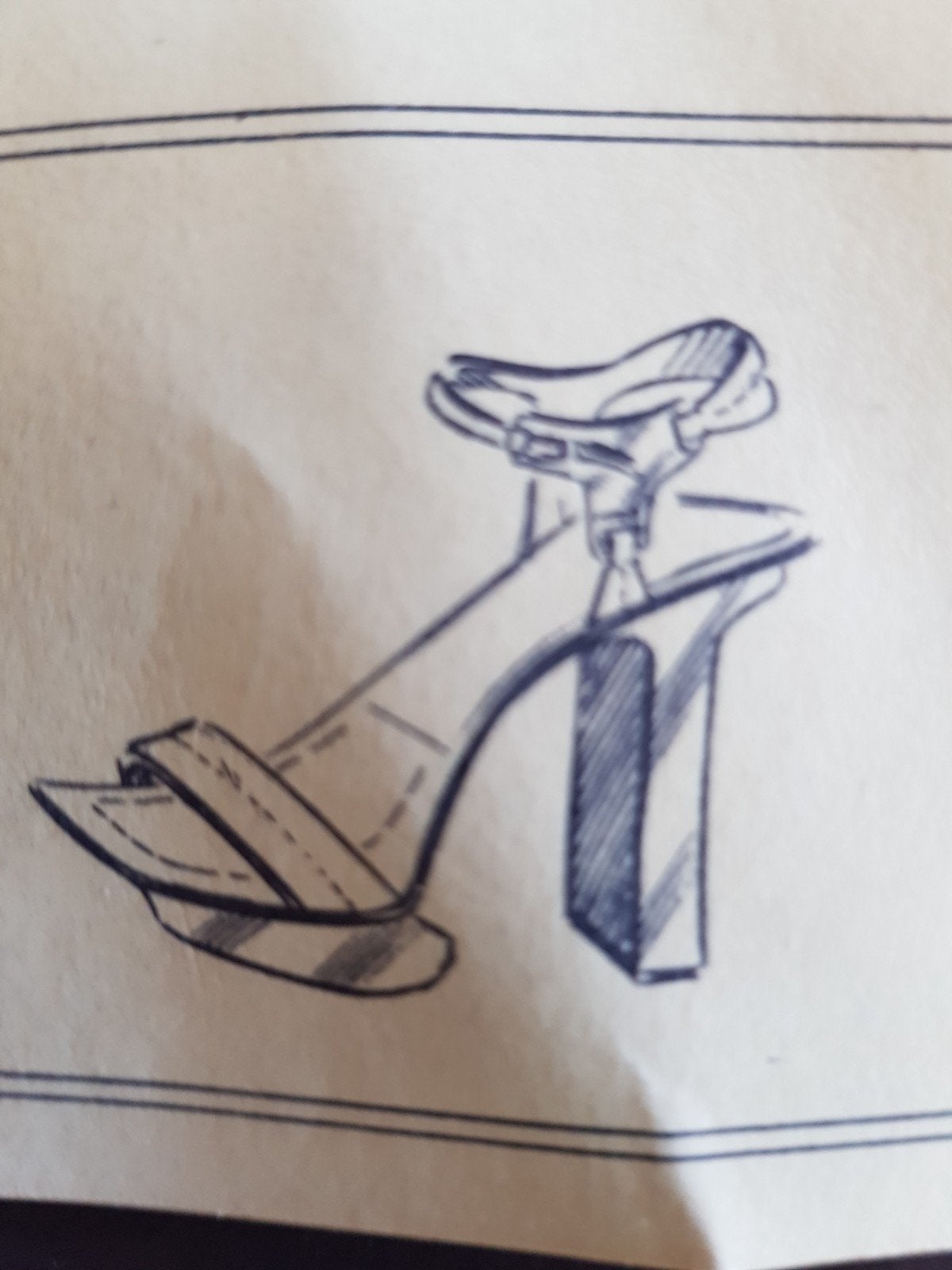 Prachtige vintage, stijlvolle Prada sandaaltjes, Kleding | Dames, Schoenen, Prada, Zwart, Ophalen of Verzenden, Gedragen