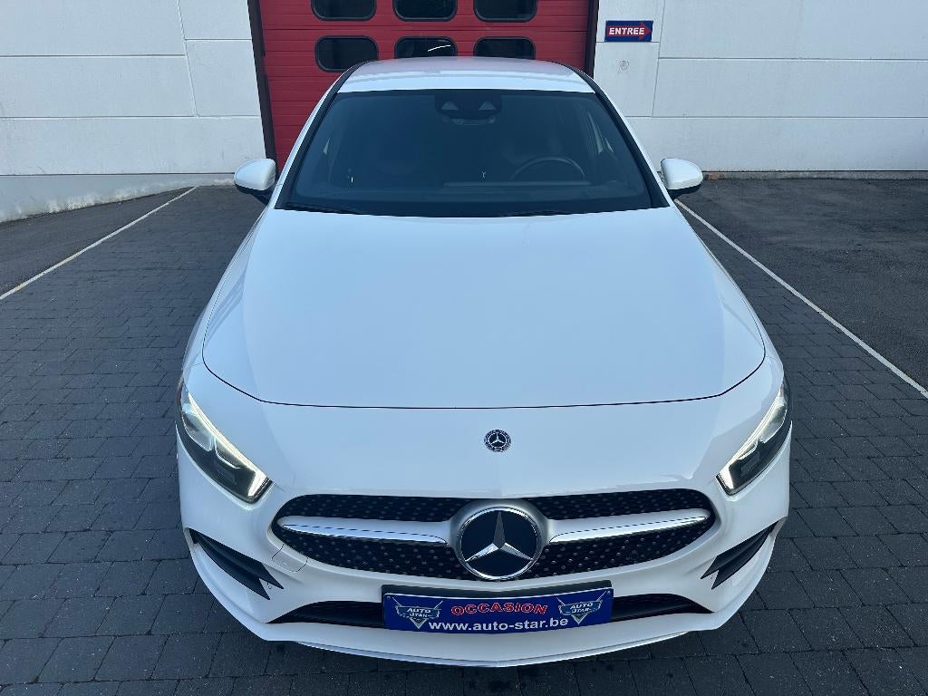MERCEDES 180 AMG INT+EXT CAMERA GPS VERSNELLINGSBAK AUTO, Auto's, Automaat, Achterwielaandrijving, 4 cilinders, Wit